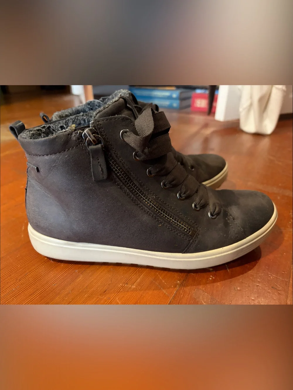 Ecco Chocolate Brown High-Top Winter Boots with Cream Sole